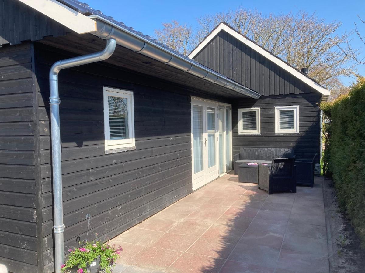 Vakantiehuis 'T Laaisterplakky Zonder Drempels Oude Bildtzijl Bagian luar foto